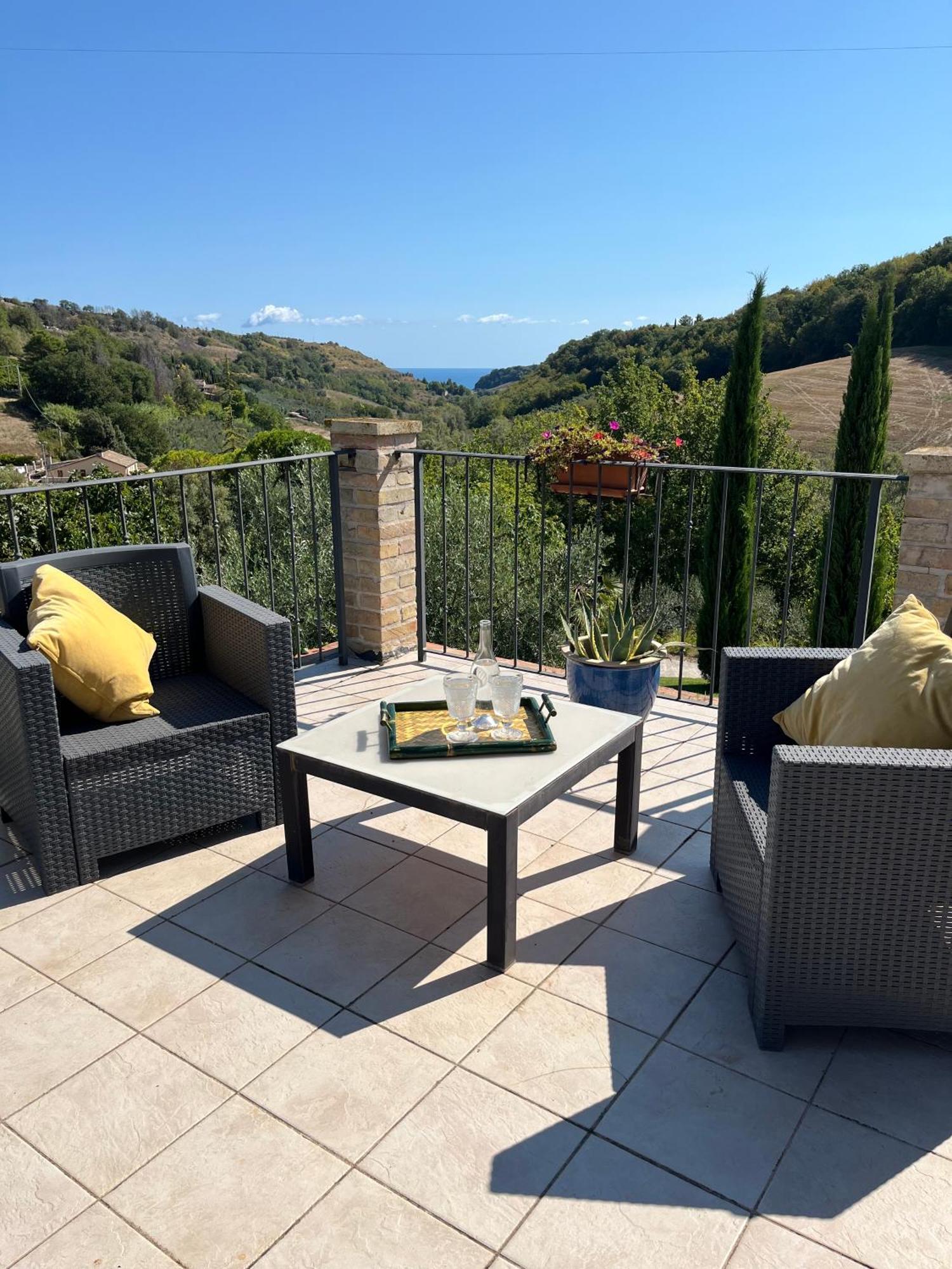 Casa Delle Sorgenti Apartment Montefiore dellʼAso Екстериор снимка
