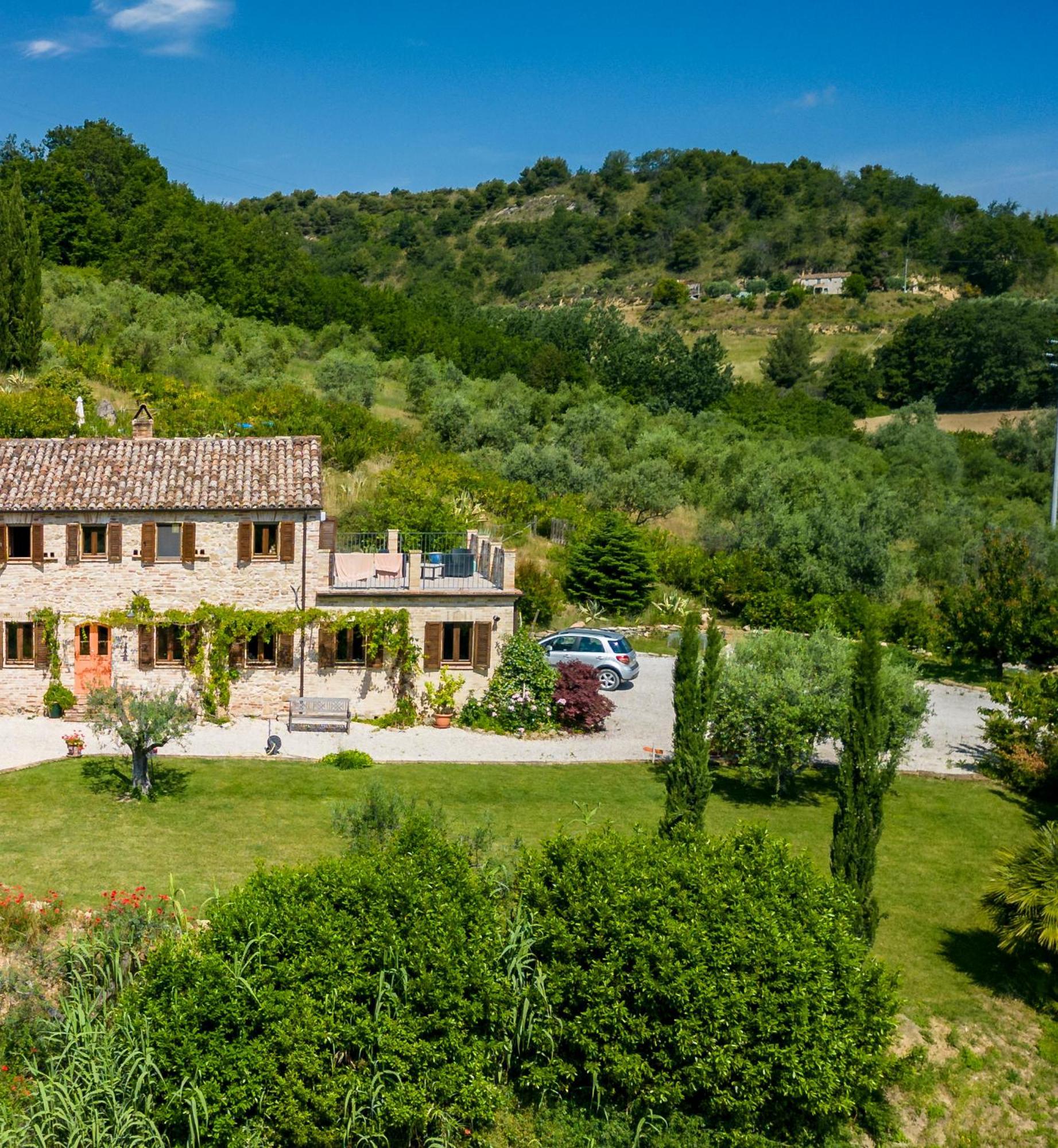 Casa Delle Sorgenti Apartment Montefiore dellʼAso Екстериор снимка