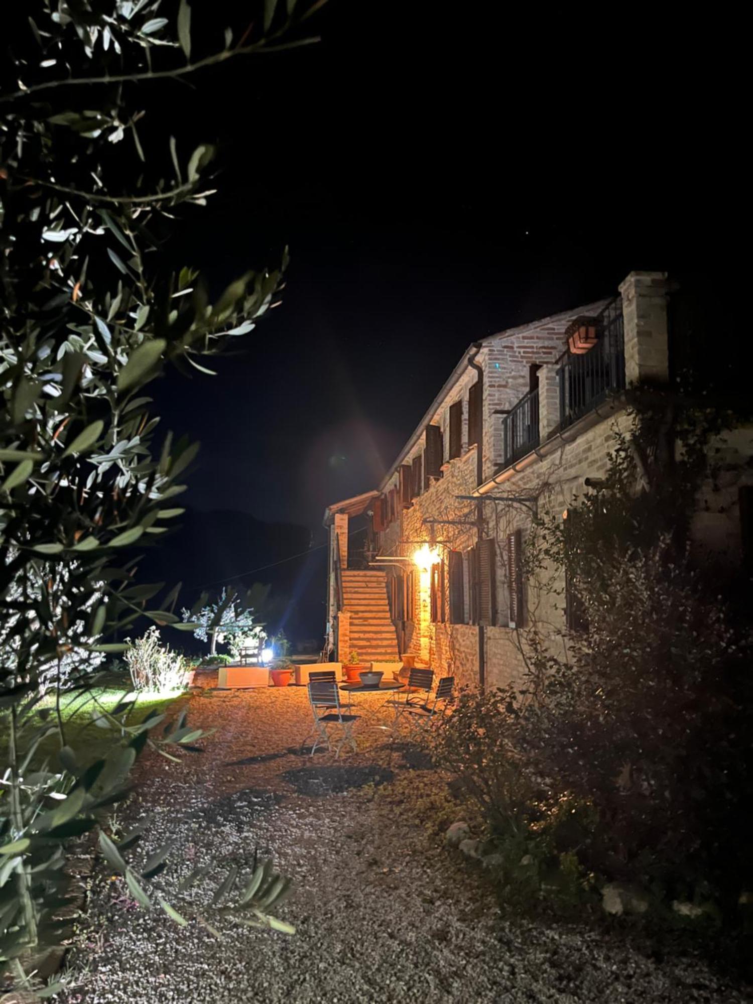 Casa Delle Sorgenti Apartment Montefiore dellʼAso Екстериор снимка